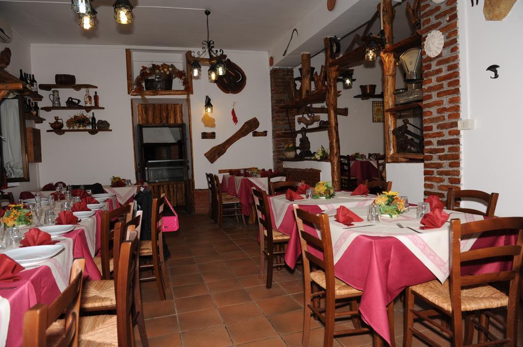 Al Fontanone Hotel Cecchina Eksteriør billede